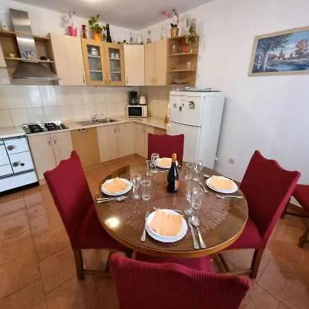 In 54062 * Crikvenica