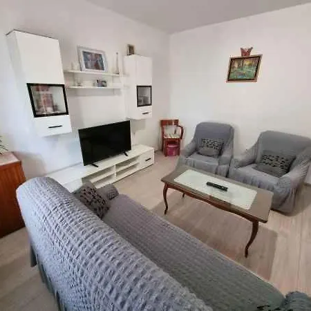 In 54062 Apartment *