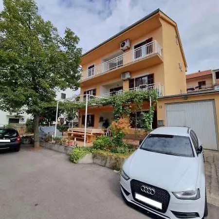 Lägenhet In 54062 *