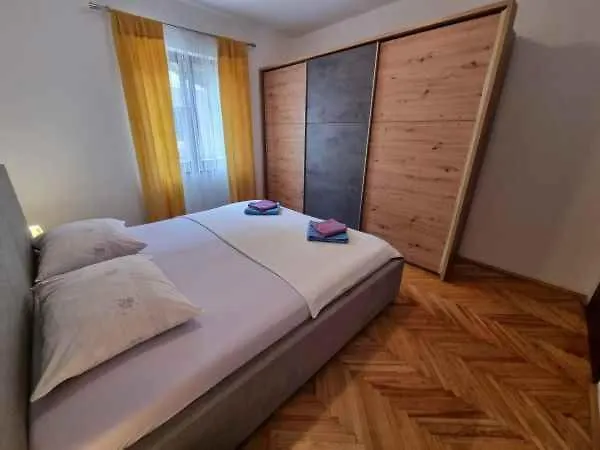 Apartman In 54062
